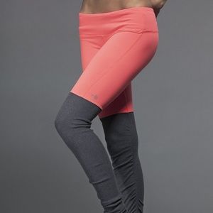 Alo Yoga leggings yoga pants